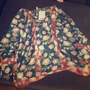 Women’s size L shirt